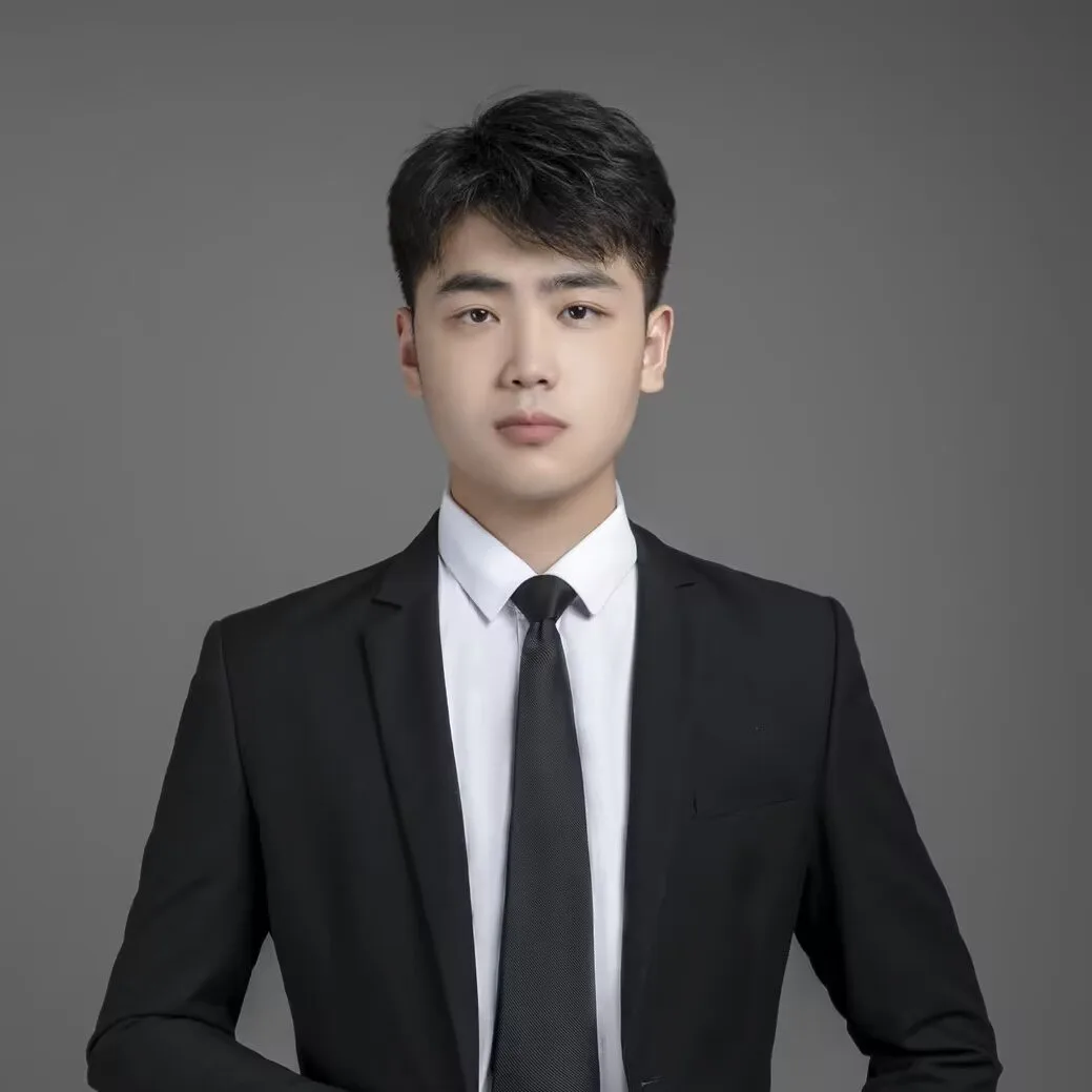 潘朝阳 · 设计总监